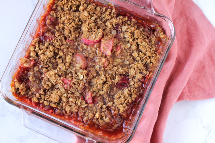 Low FODMAP Rhubarb Crisp