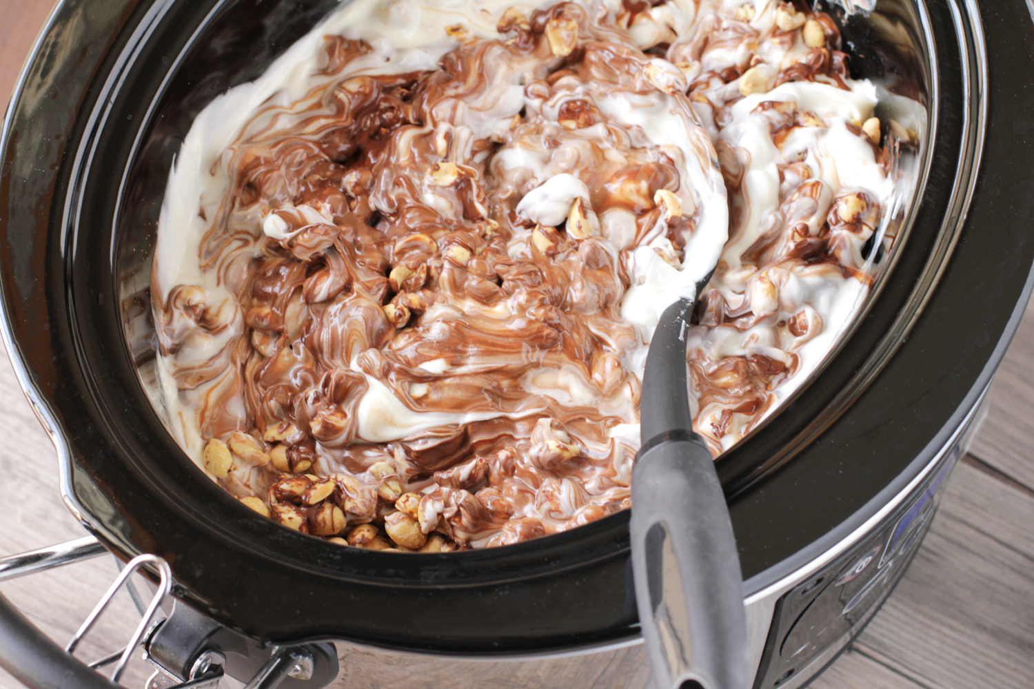 making crockpot candy