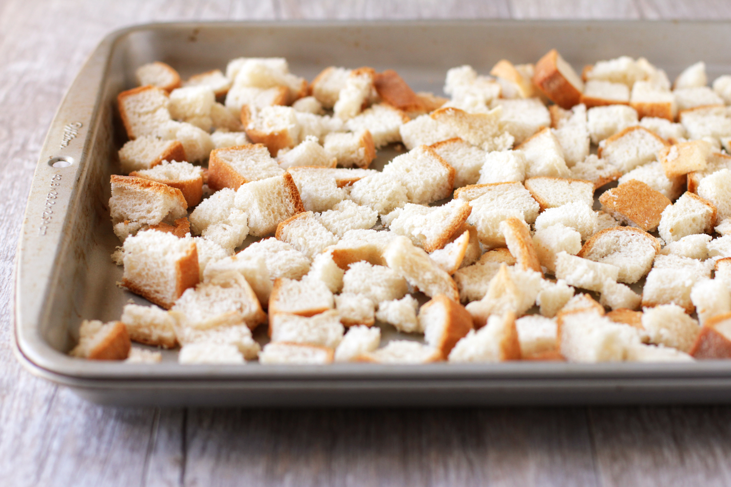 drying bread for stuffing