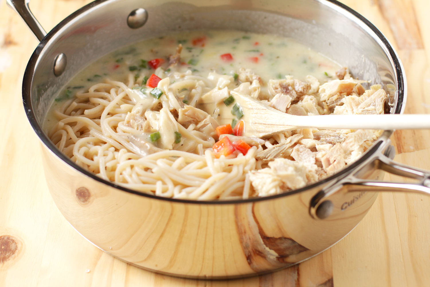 combine white sauce turkey and spaghetti