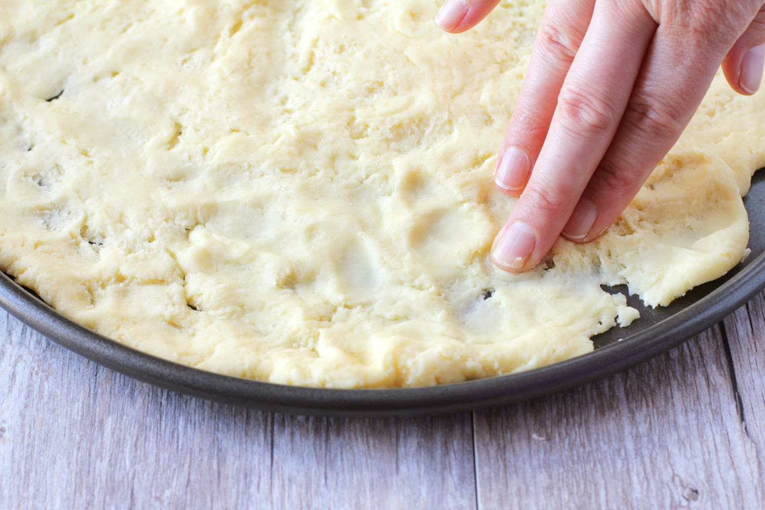 making low fodmap pizza crust