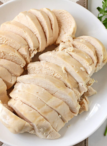 Low-FODMAP Poached Chicken