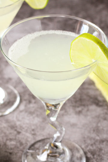 low fodmap gin gimlet cocktail
