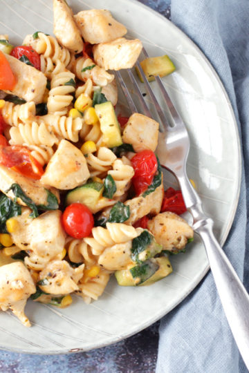 low fodmap summer vegetable chicken pasta