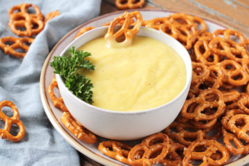 Low FODMAP Sweet Mustard Pretzel Dip