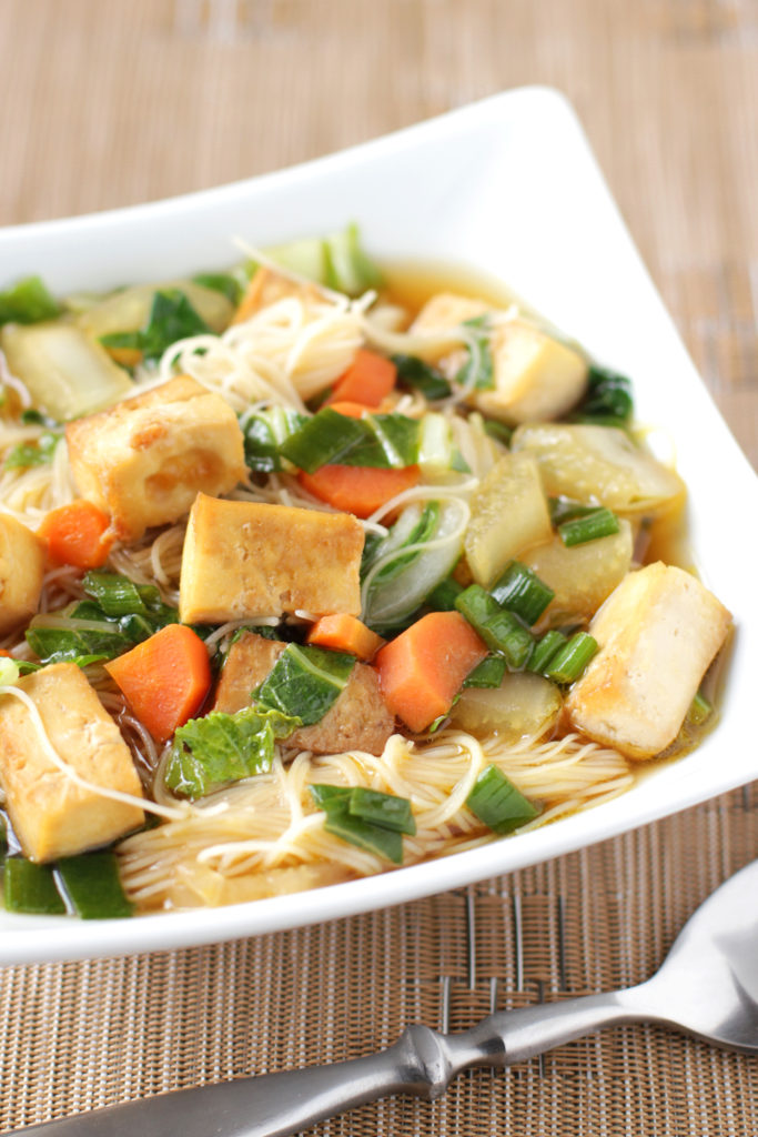 Low FODMAP Tofu Soup with Bok Choy