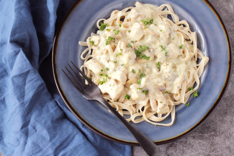 Low FODMAP Slow Cooker Chicken Stroganoff