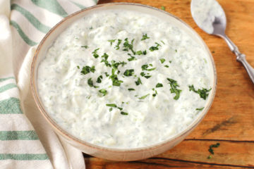 low fodmap tzatziki sauce
