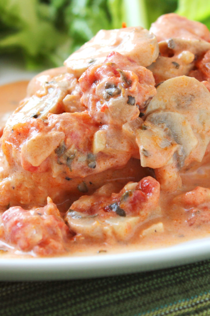 Chicken in Tomato Basil Cream Sauce