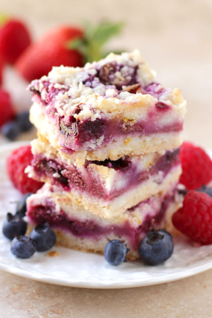Low FODMAP Triple Berry Crumb Bars